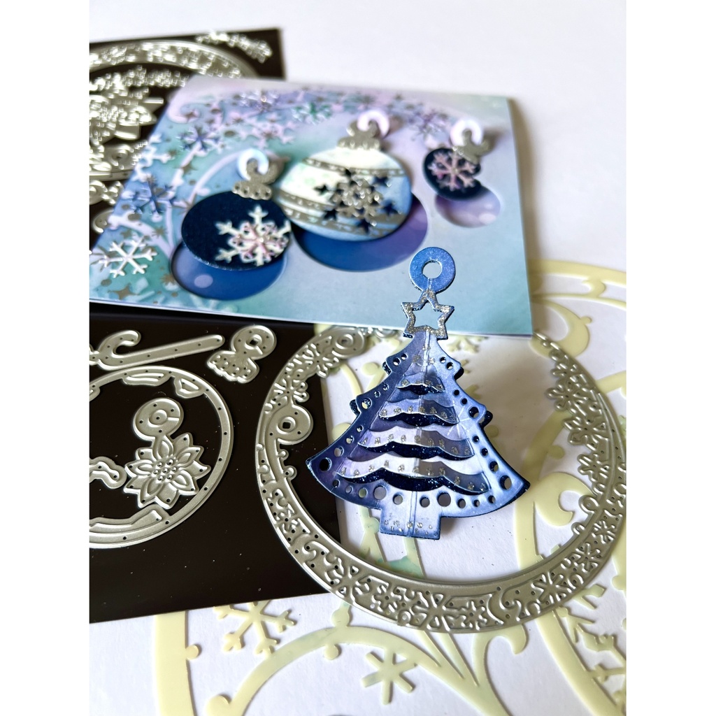 Angela Poole Link & Spin Christmastime Charms Die Set