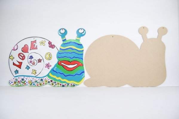 MDF Snail 52x39cm