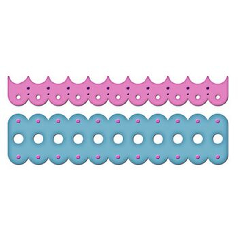 Classic Scalloped Border Petit